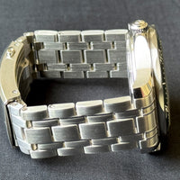 Omega Seamaster Diver 300 M Green Dial watch for Men/Unisex