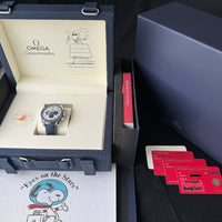 Omega Speedmaster Professional Moonwatch Silver Snoopy Award watch for Men/Unisex
