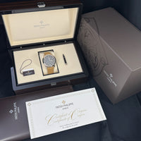 Patek Philippe Annual Calendar Travel Time watch for Men/Unisex