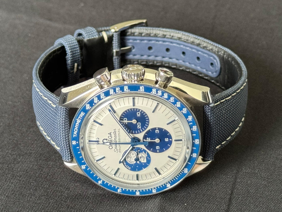 Omega Speedmaster Professional Moonwatch Silver Snoopy Award watch for Men/Unisex
