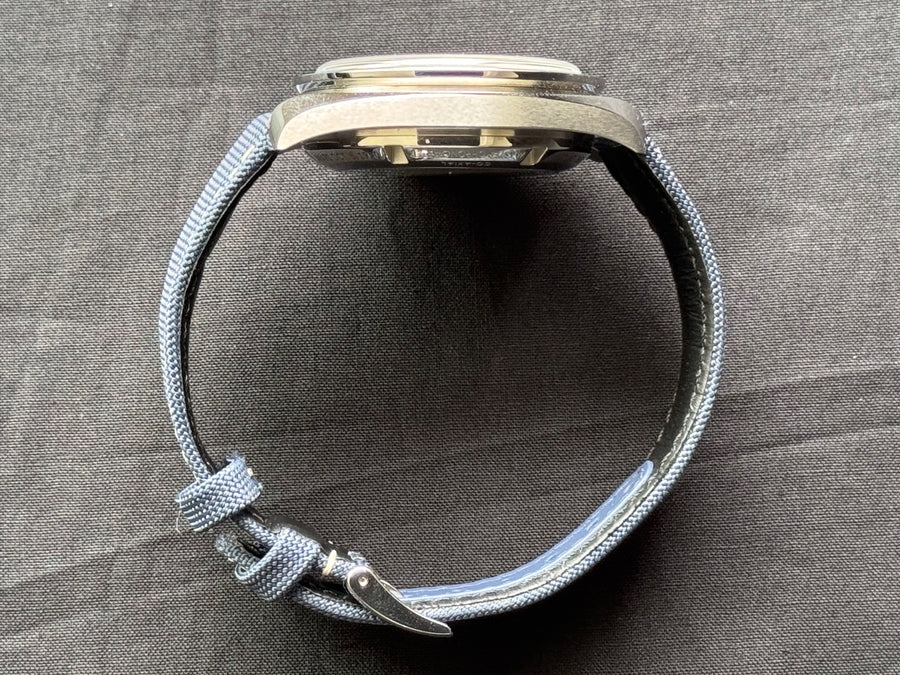 Omega Speedmaster Professional Moonwatch Silver Snoopy Award watch for Men/Unisex