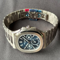 Patek Philippe Nautilus Perpetual Calendar watch for Men/Unisex
