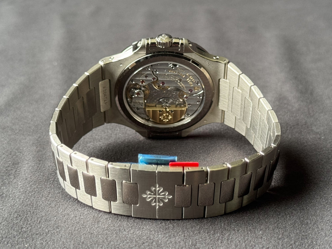 Patek Philippe Nautilus Perpetual Calendar watch for Men/Unisex