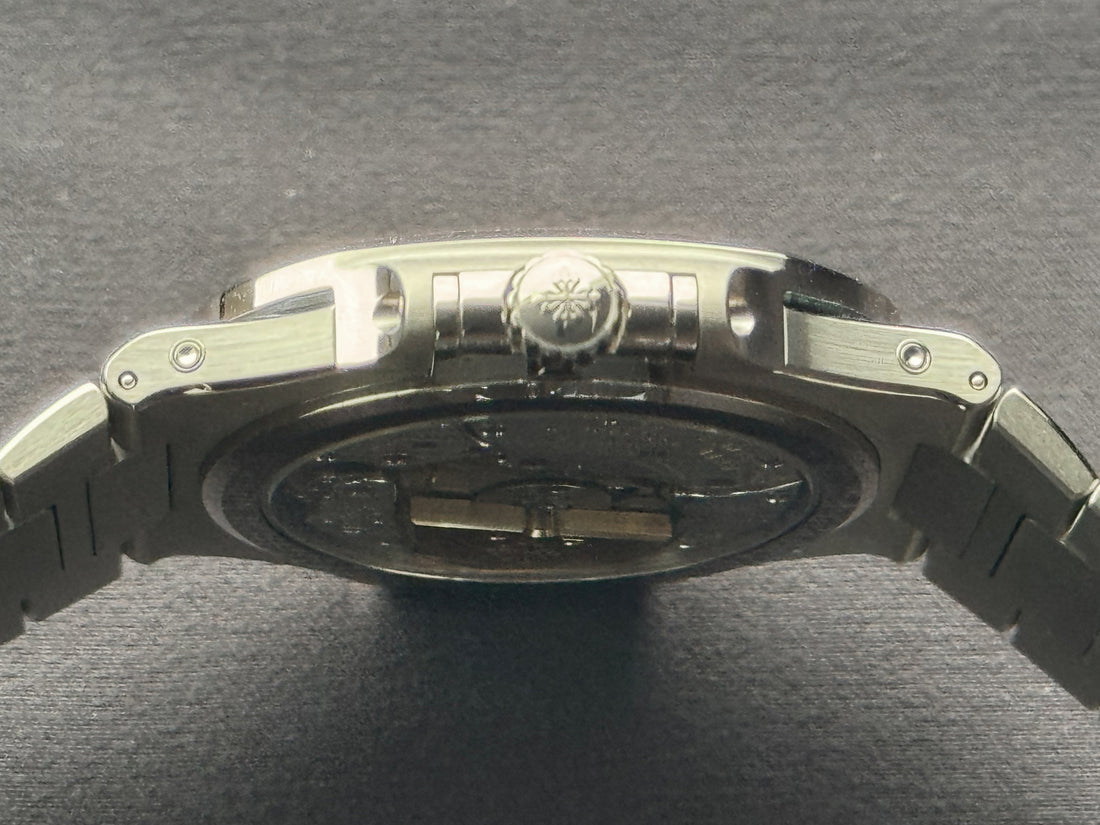 Patek Philippe Nautilus Perpetual Calendar watch for Men/Unisex
